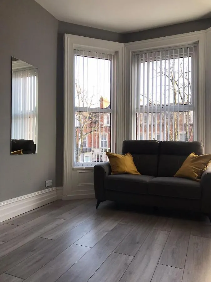 City Side Heights Apartment 벨파스트 영국